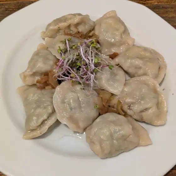 Pierogi z kiełkami